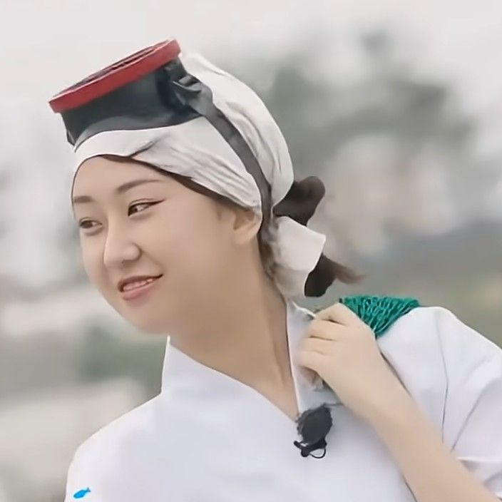 Foto kegiatan terbaru dari Jeon Yujin