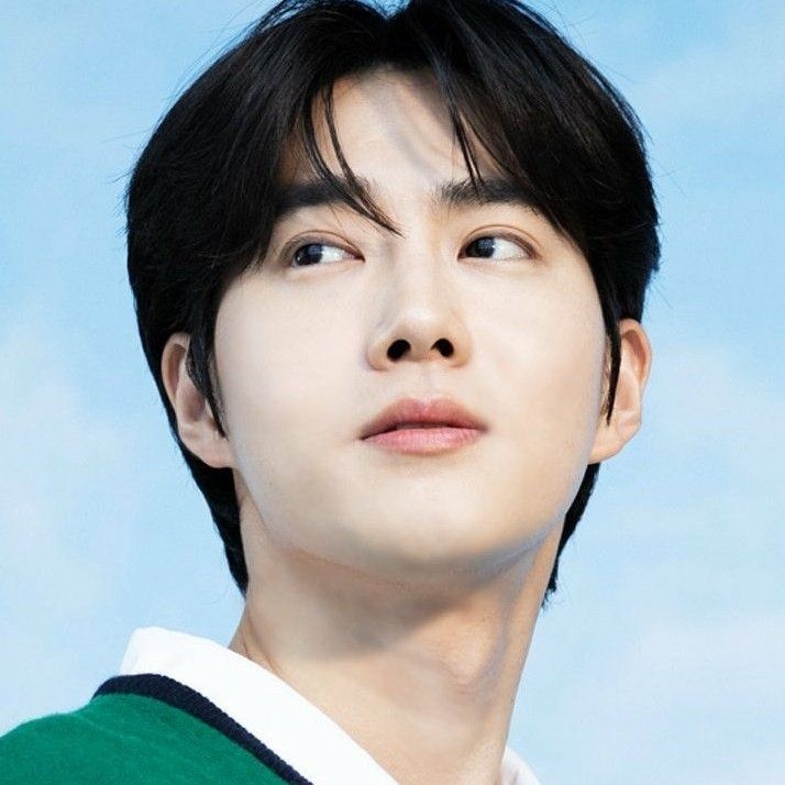 Recent activity shot of Suho