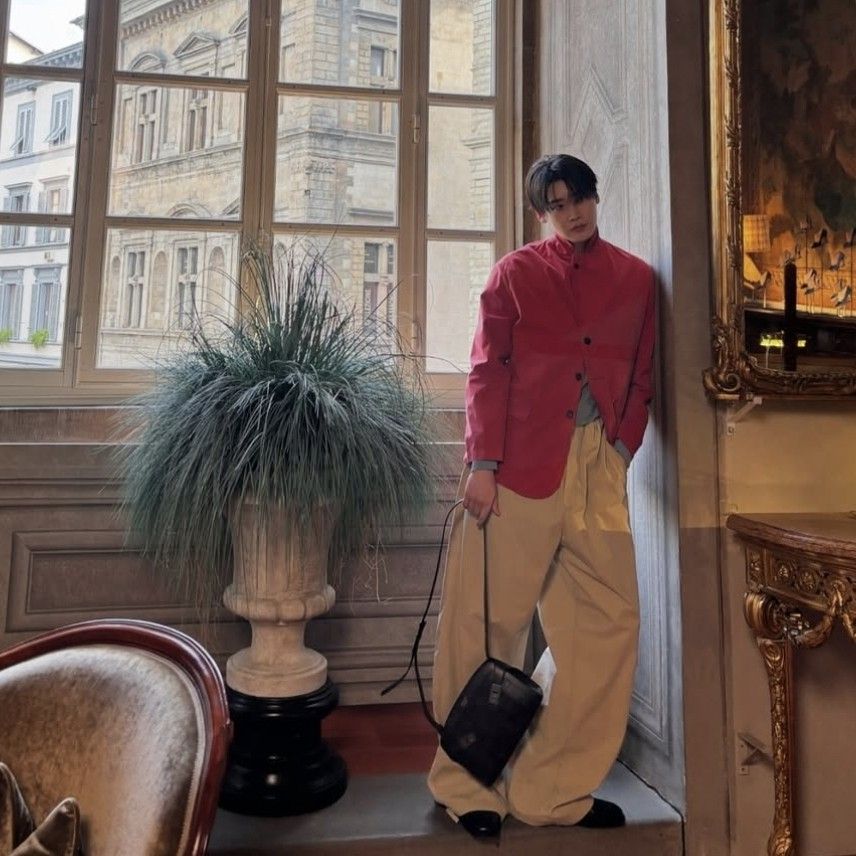 Recent activity shot of Lee Jongsuk