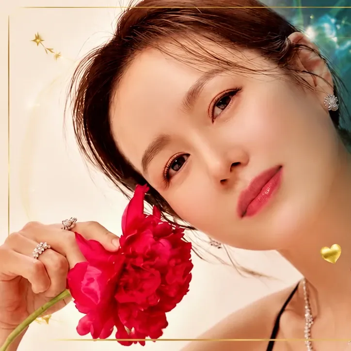 Foto terbaru dari Son Yejin