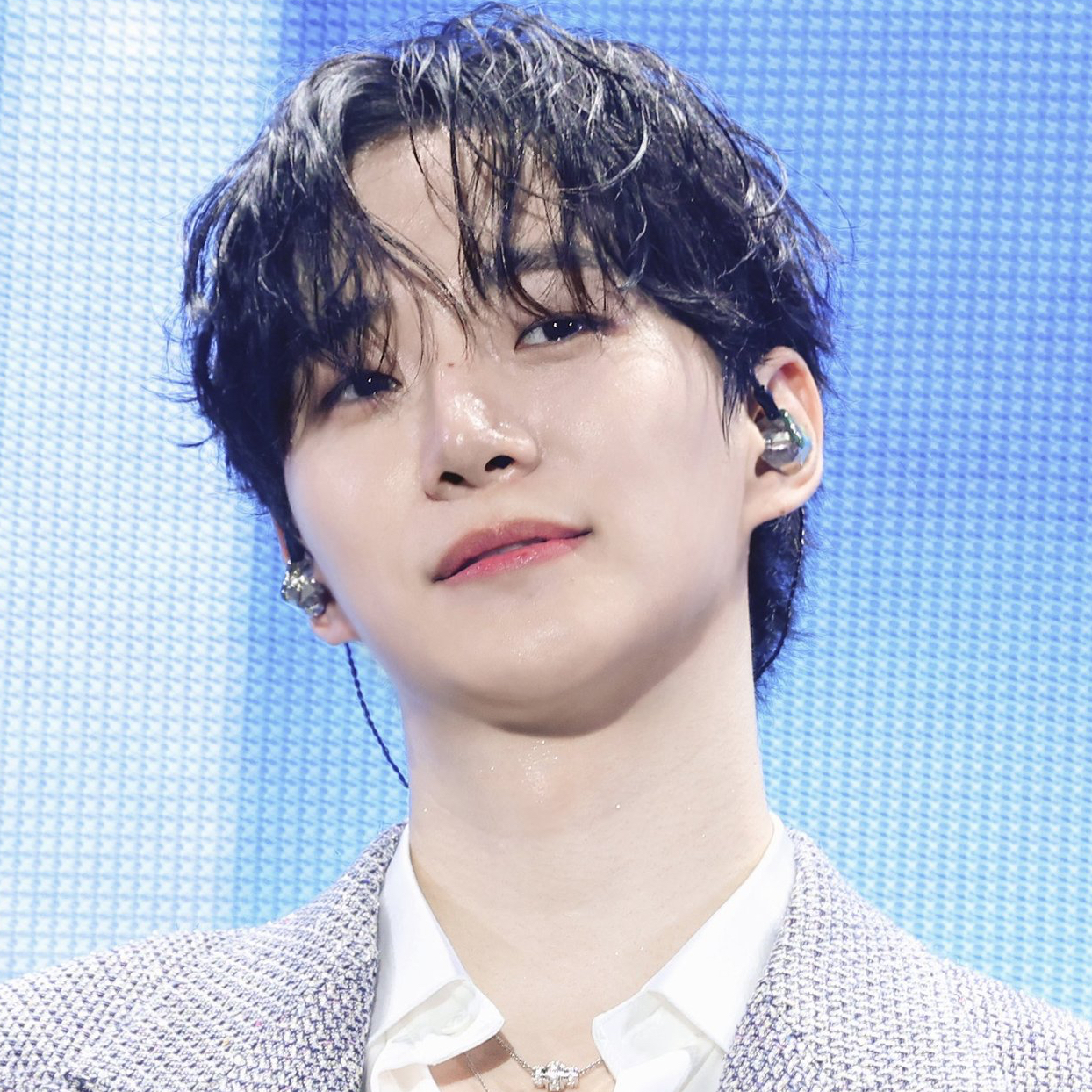 粉丝拍下的李俊昊瞬间