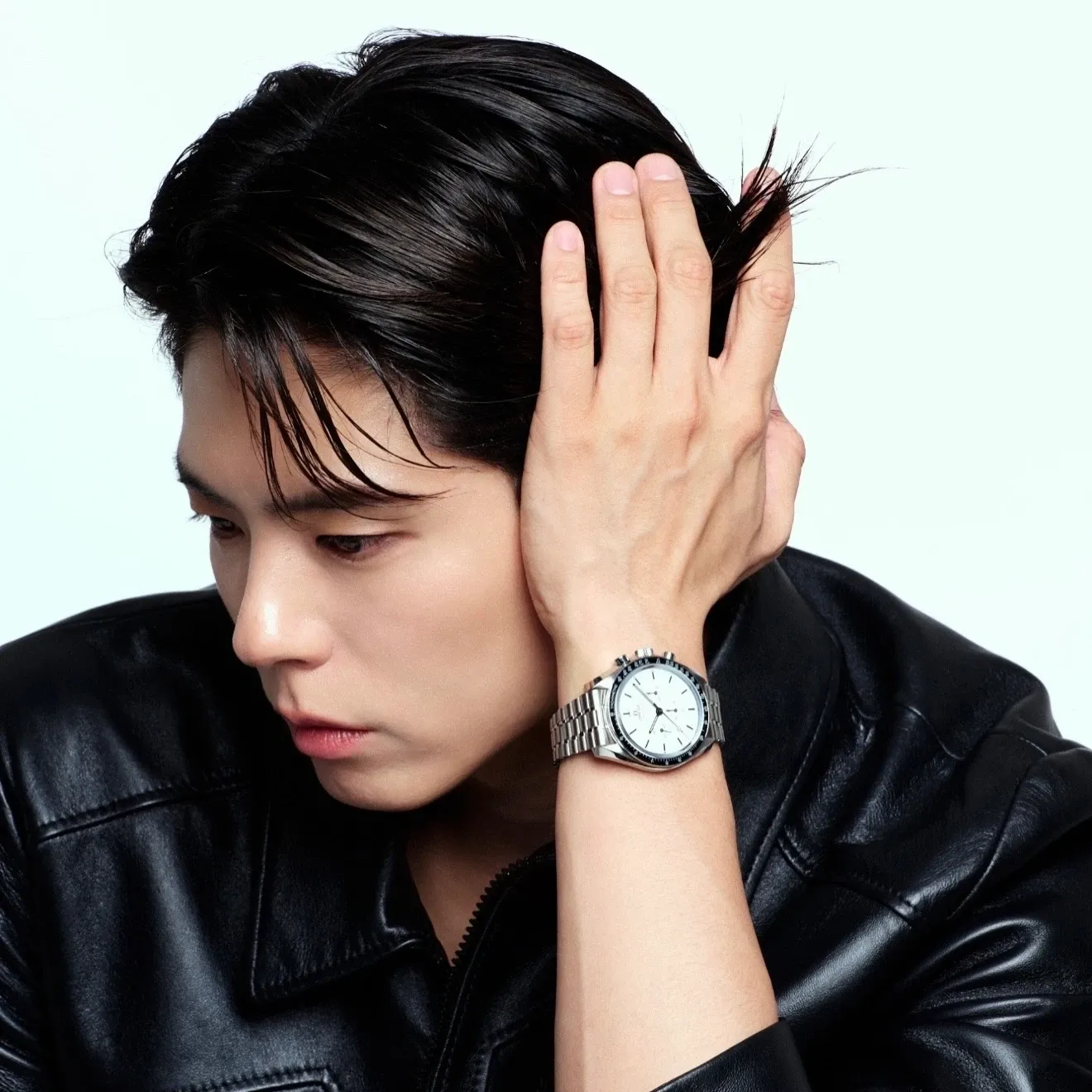 Recent activity shot of Park Bogum