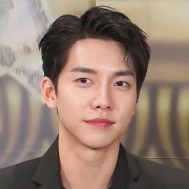 イ・スンギの最新写真