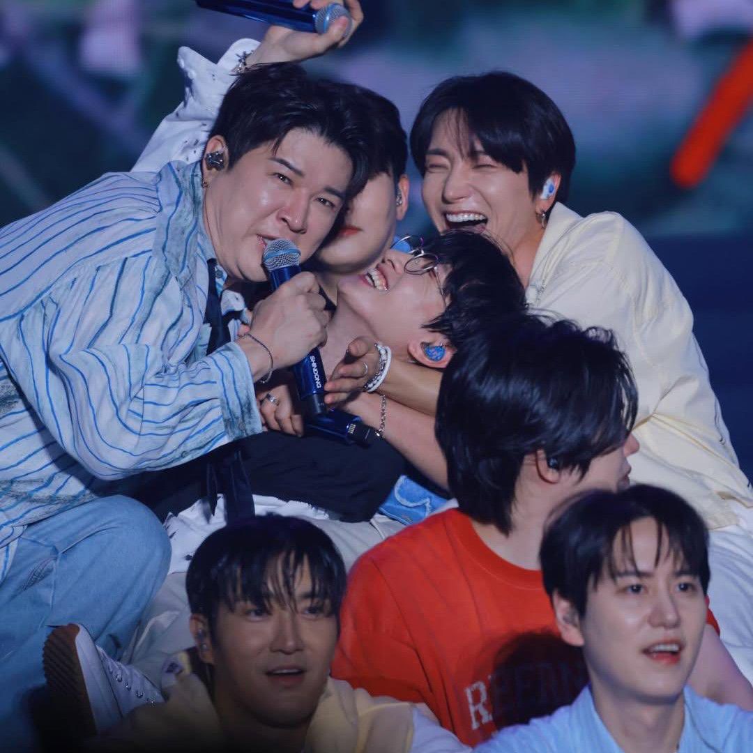 Recent activity shot of Choi Siwon