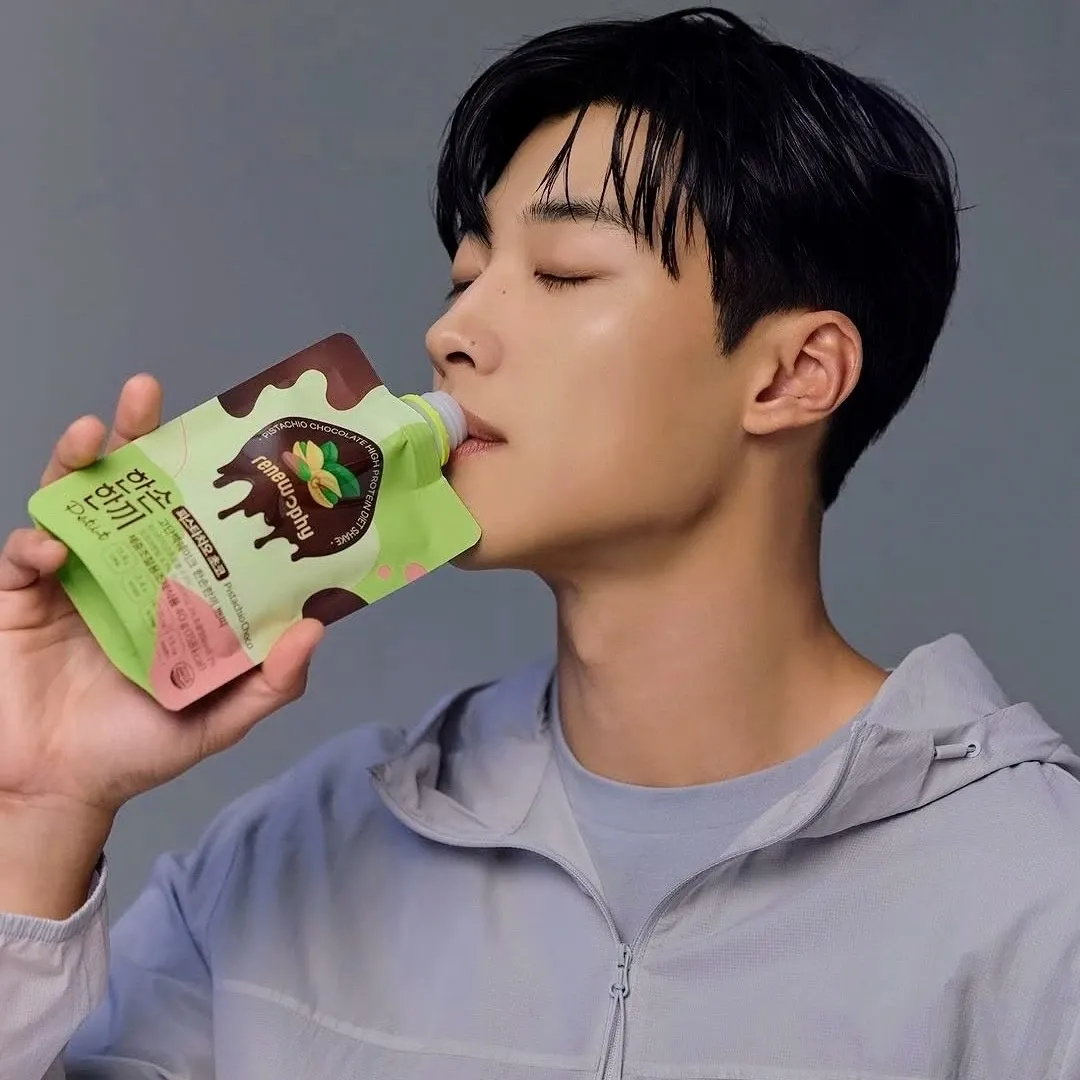 A moment captured by a fan of Woo Dohwan