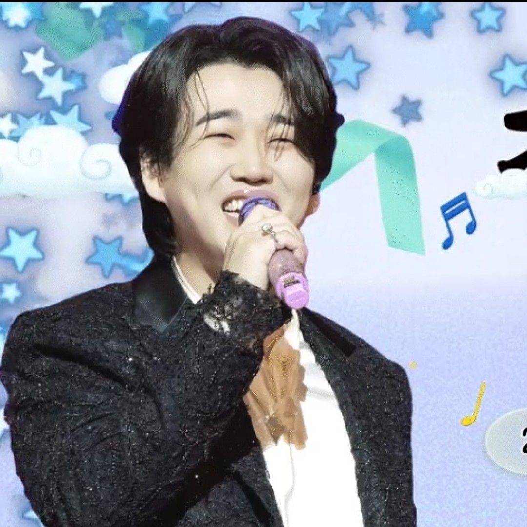 Behind-the-scenes cut of Hwang Youngwoong