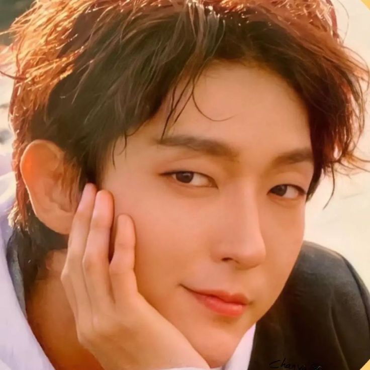 A moment captured by a fan of Lee Joongi