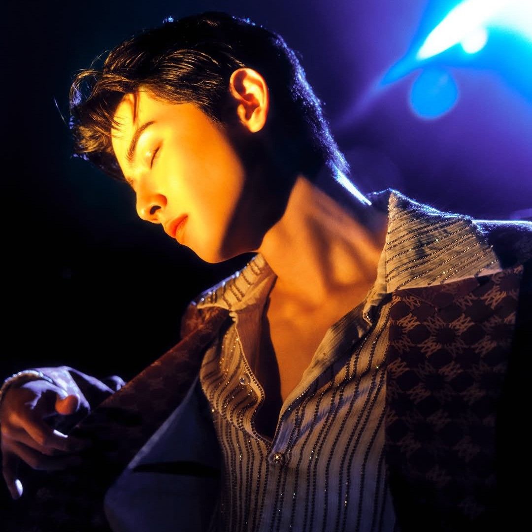 Cuplikan di balik layar dari Cha Eunwoo