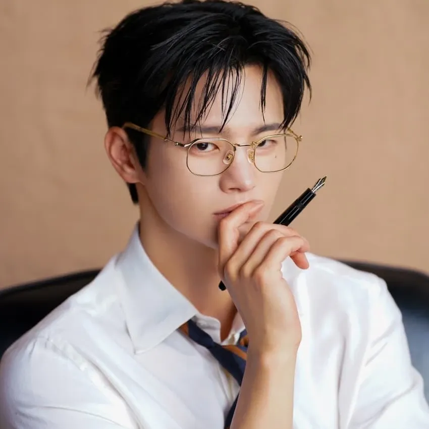 Momen yang diabadikan oleh penggemar Seo Inguk
