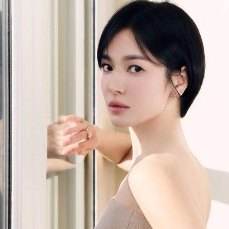 Behind-the-scenes cut of Song Hyekyo
