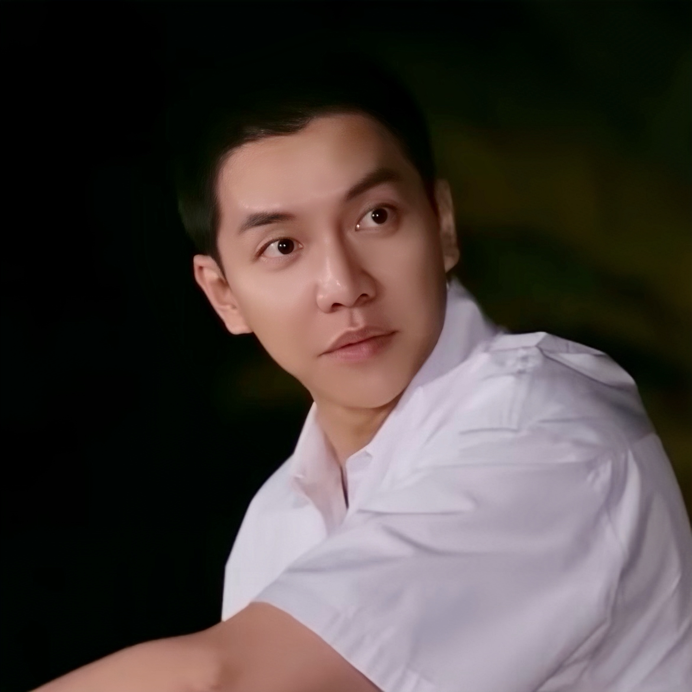 Momen yang diabadikan oleh penggemar Lee Seunggi