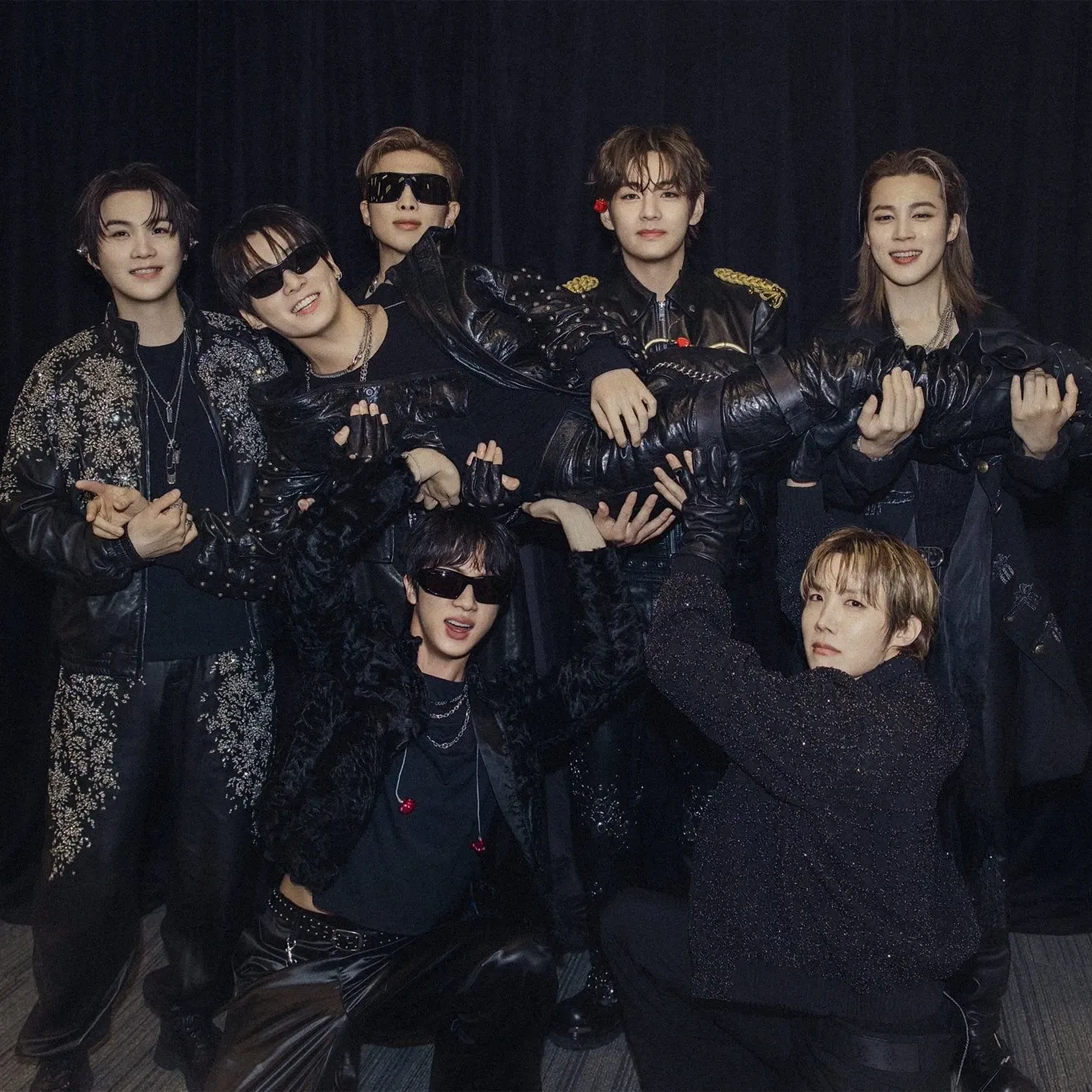 Behind-the-scenes cut of Kim Taehyung (V)