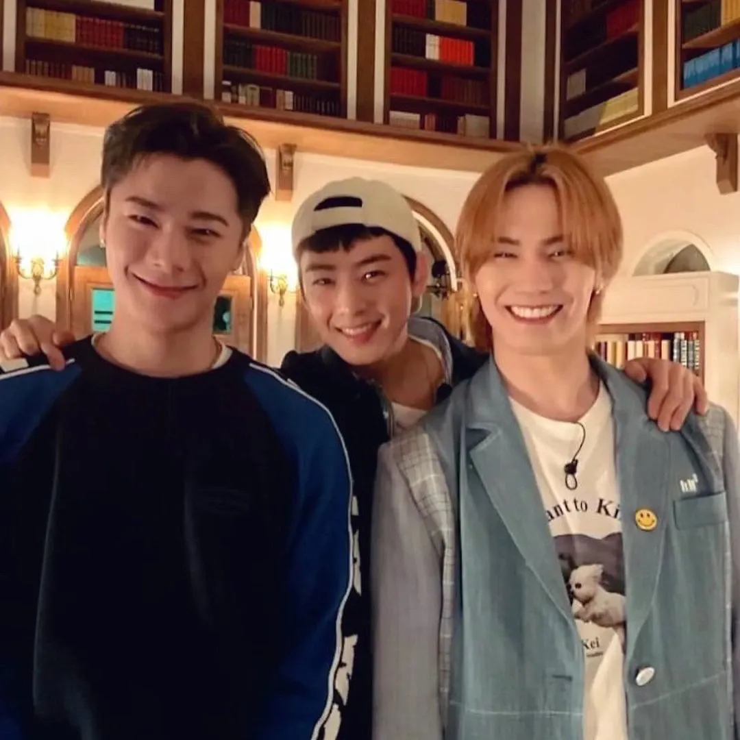 Behind-the-scenes cut of Cha Eunwoo