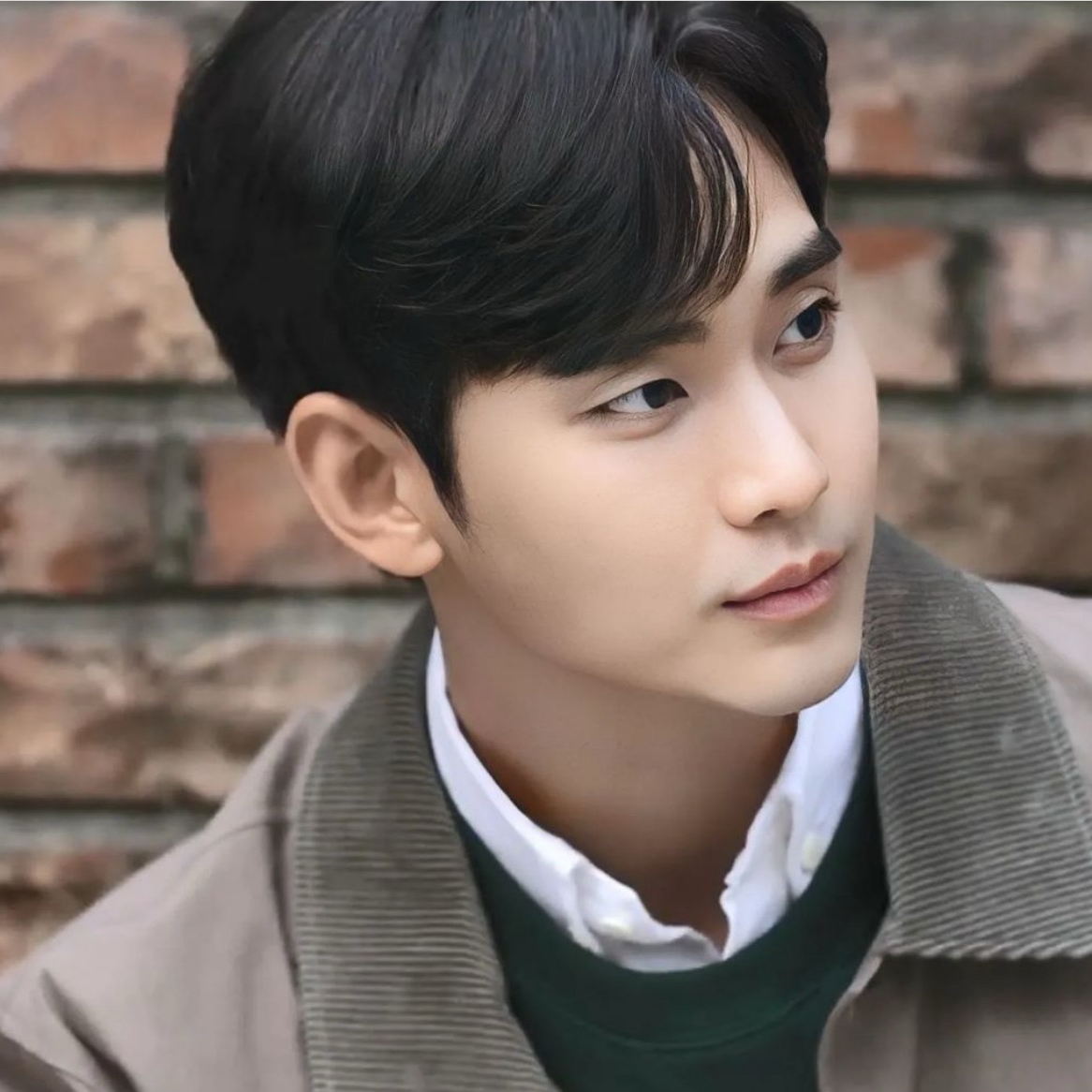 Behind-the-scenes cut of Kim Soohyun