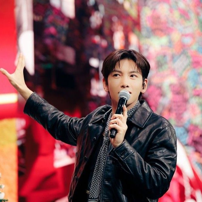 지창욱 최근 활동샷