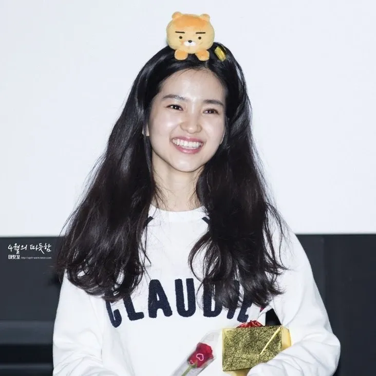 A moment captured by a fan of Kim Taeri
