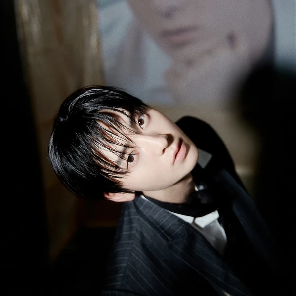 Today’s standout profile photo of Hwang Minhyun on Choeaedol Celeb