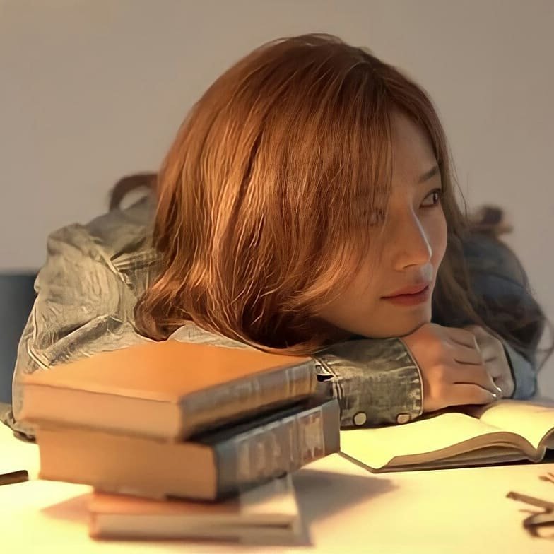 A moment captured by a fan of Moon Chaewon