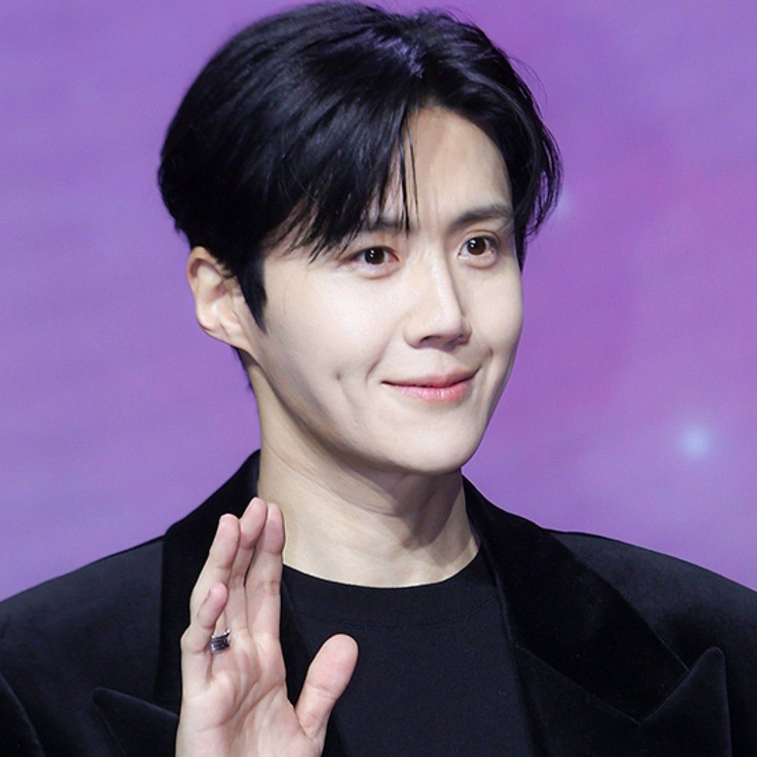 Behind-the-scenes cut of Kim Seonho