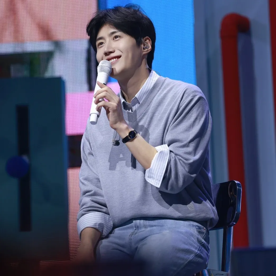 Recent activity shot of Kim Seonho