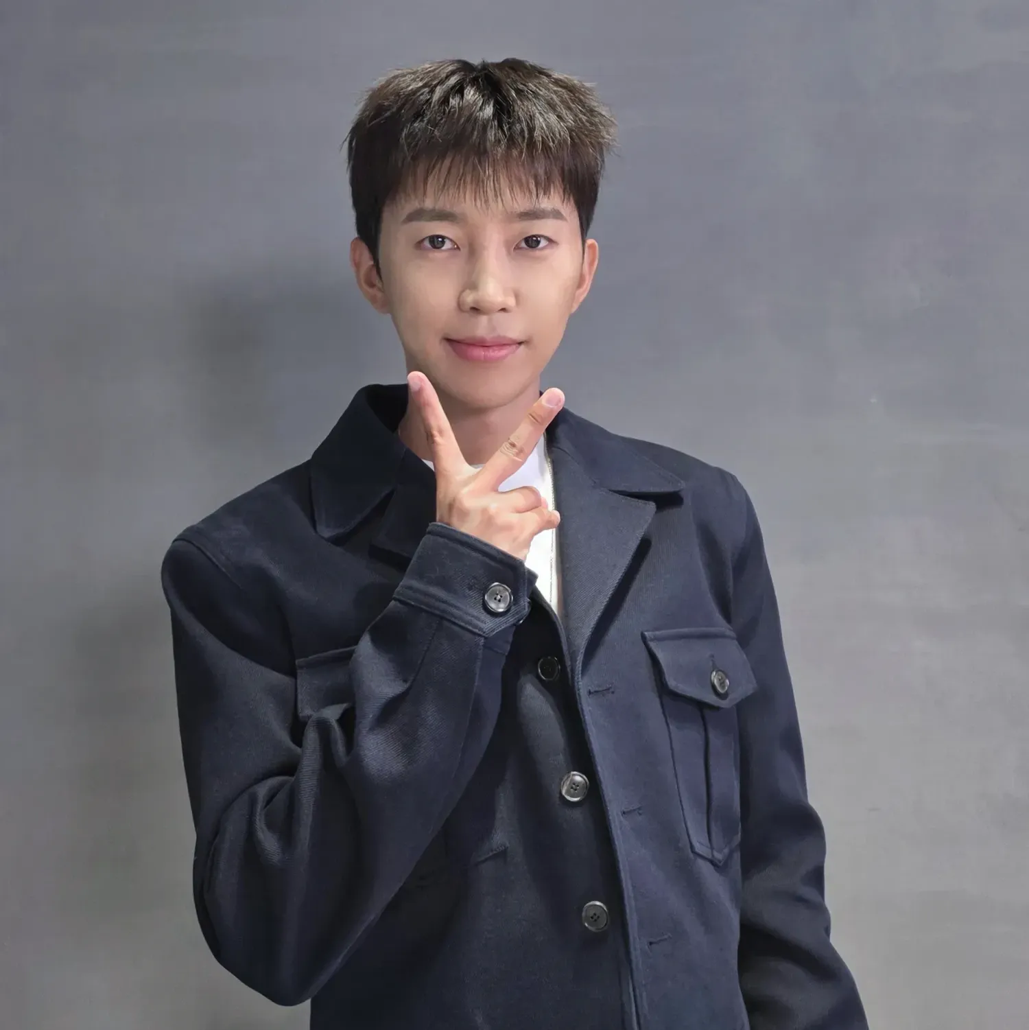 Foto kegiatan terbaru dari Lim Youngwoong