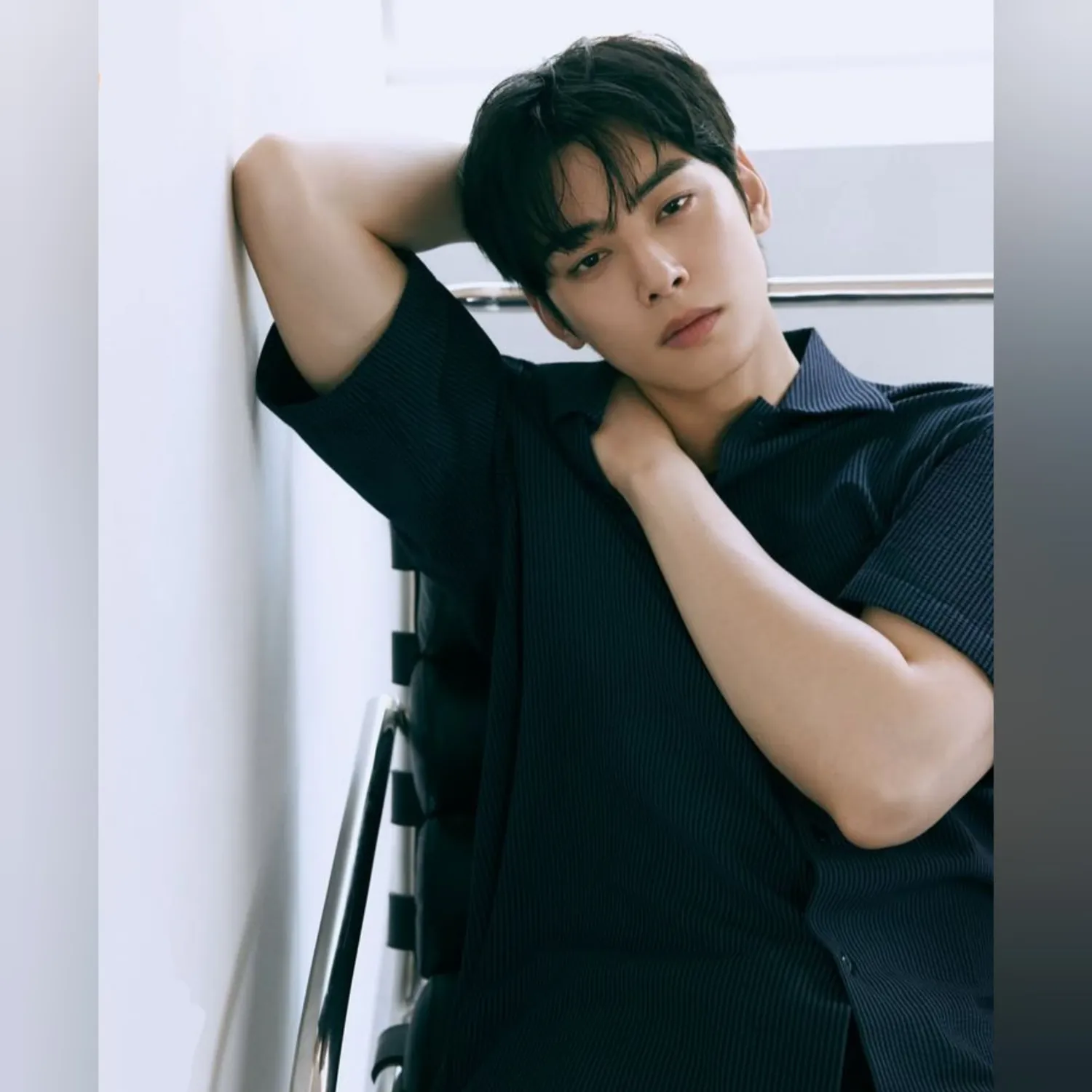 Latest photo of Cha Eunwoo