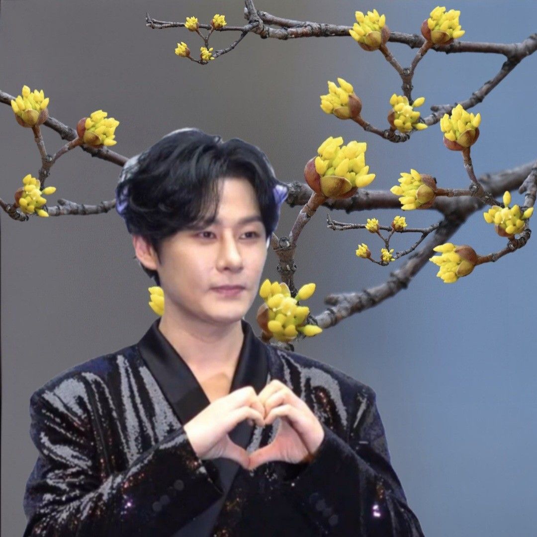 A moment captured by a fan of Kang Moonkyung