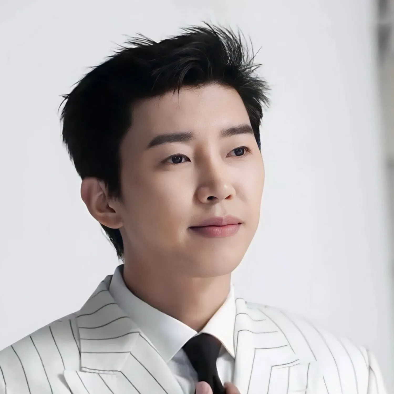 Foto terbaru dari Lim Youngwoong