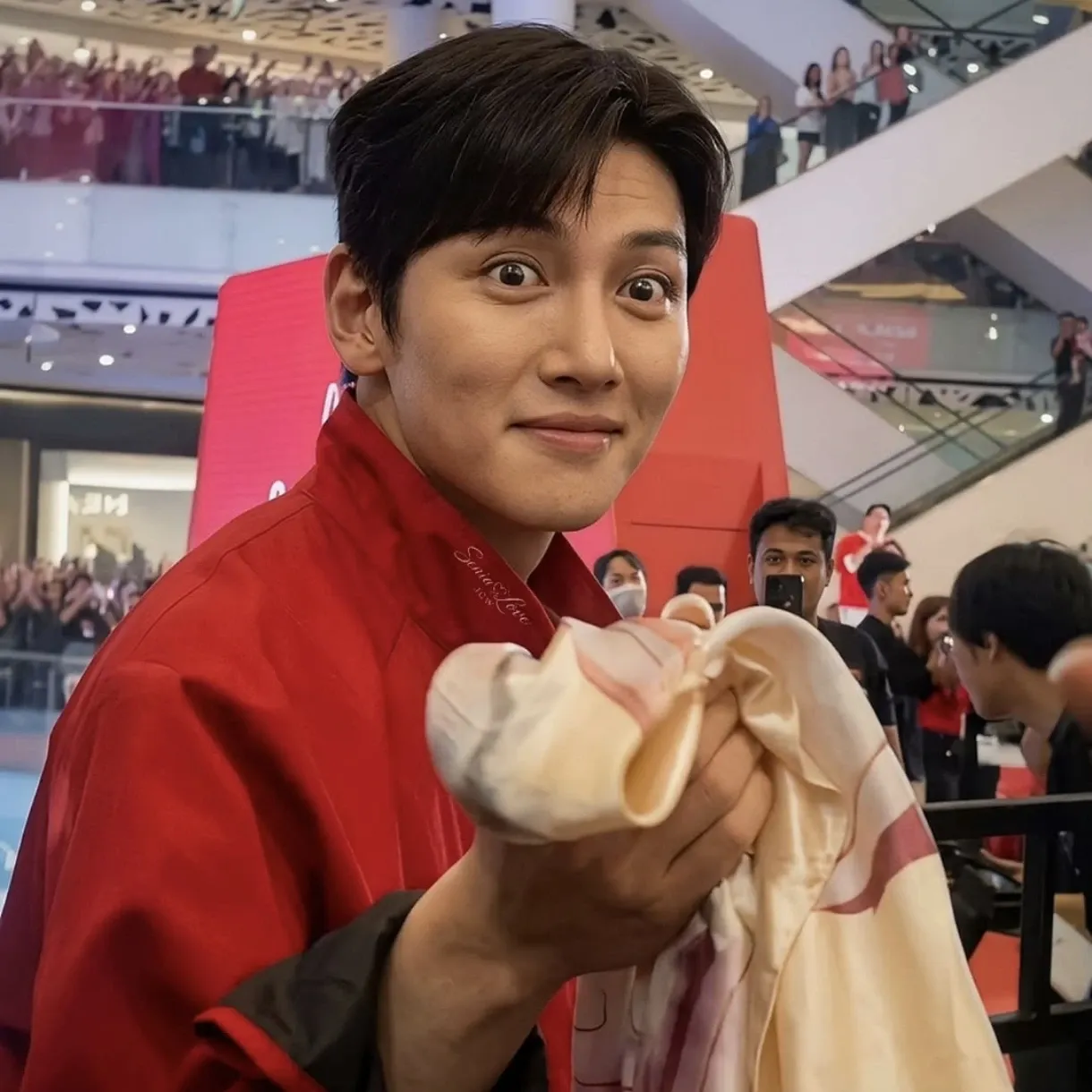 Latest photo of Ji Changwook