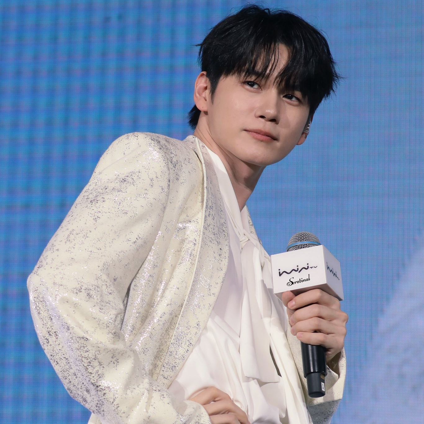 Foto terbaru dari Ong Seongwu