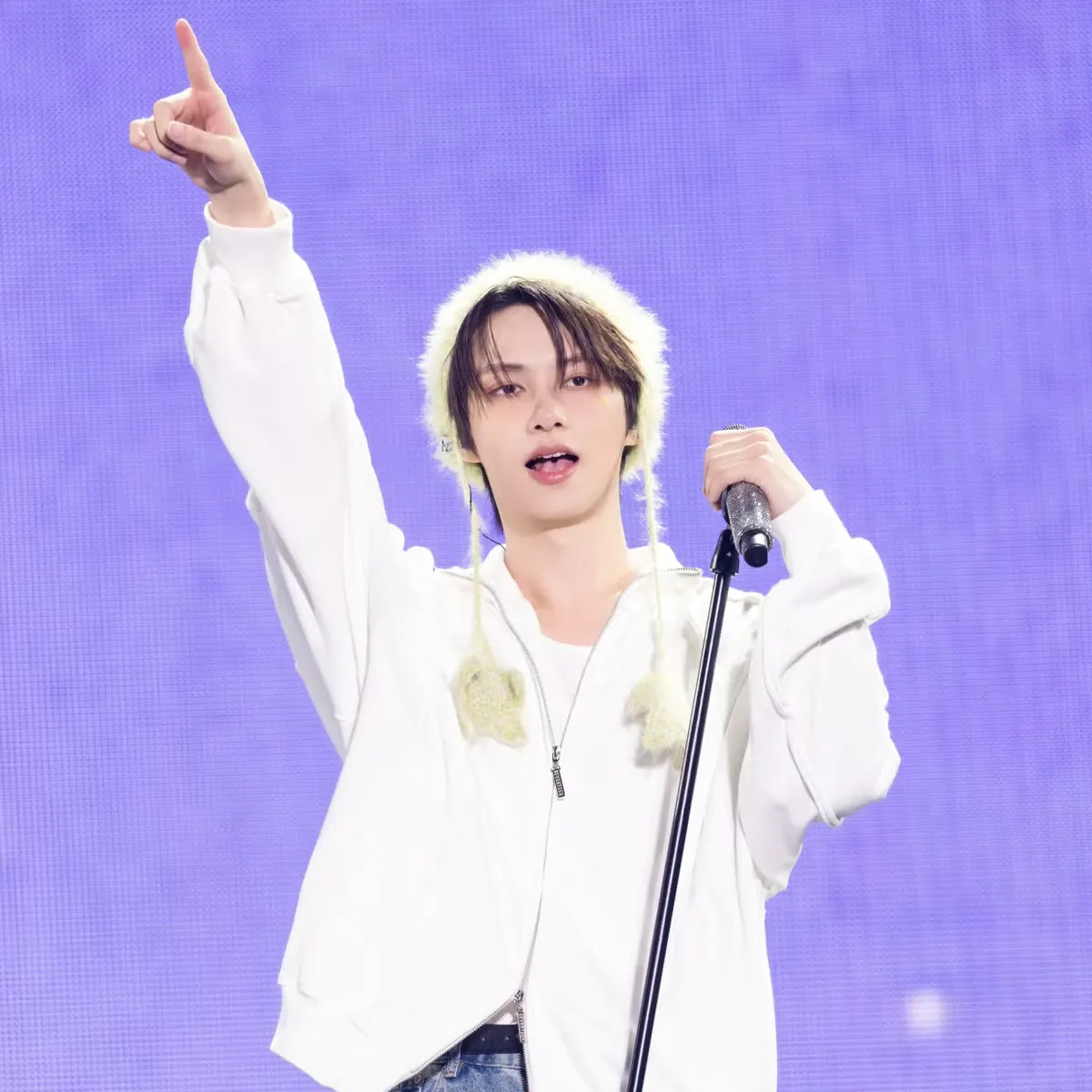 Recent activity shot of Wen Junhui