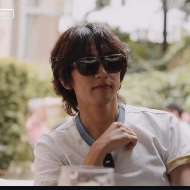 A moment captured by a fan of Lee Seungyoon