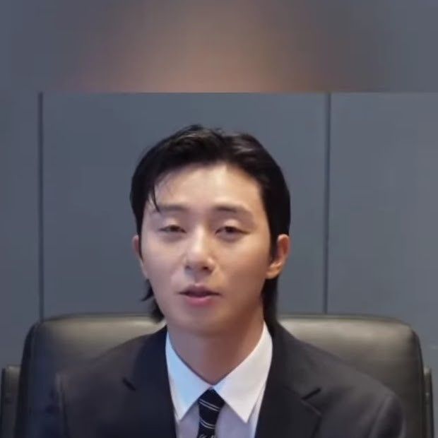 A moment captured by a fan of Park Seojoon