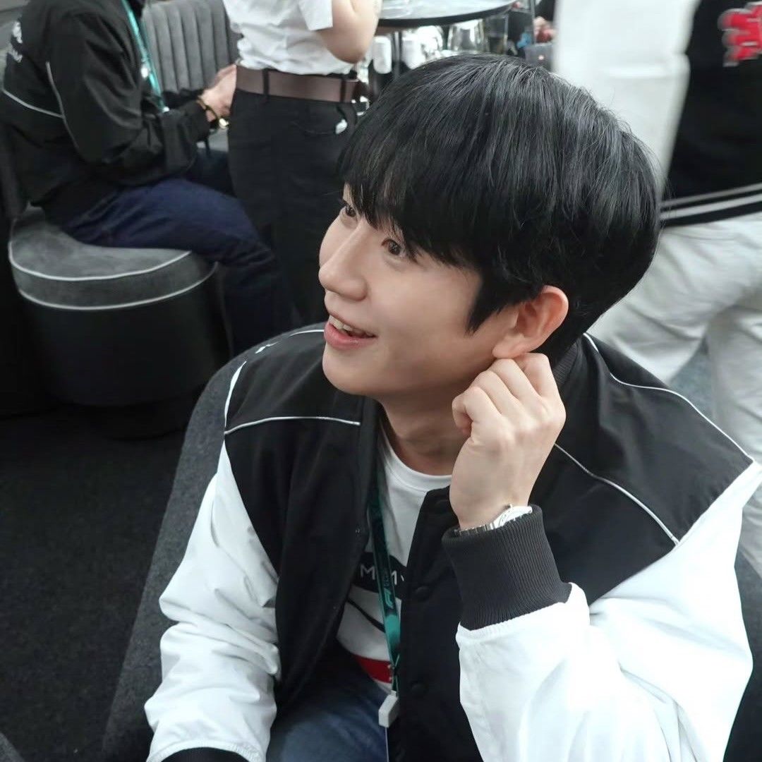 粉絲拍下的丁海寅瞬間