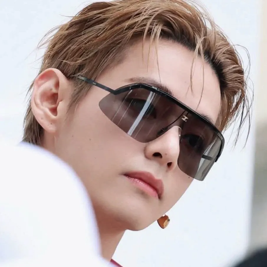 Recent activity shot of Kim Taehyung (V)