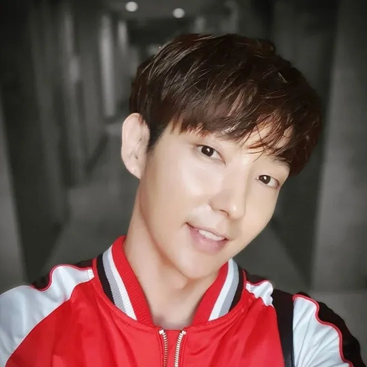 Recent activity shot of Lee Joongi