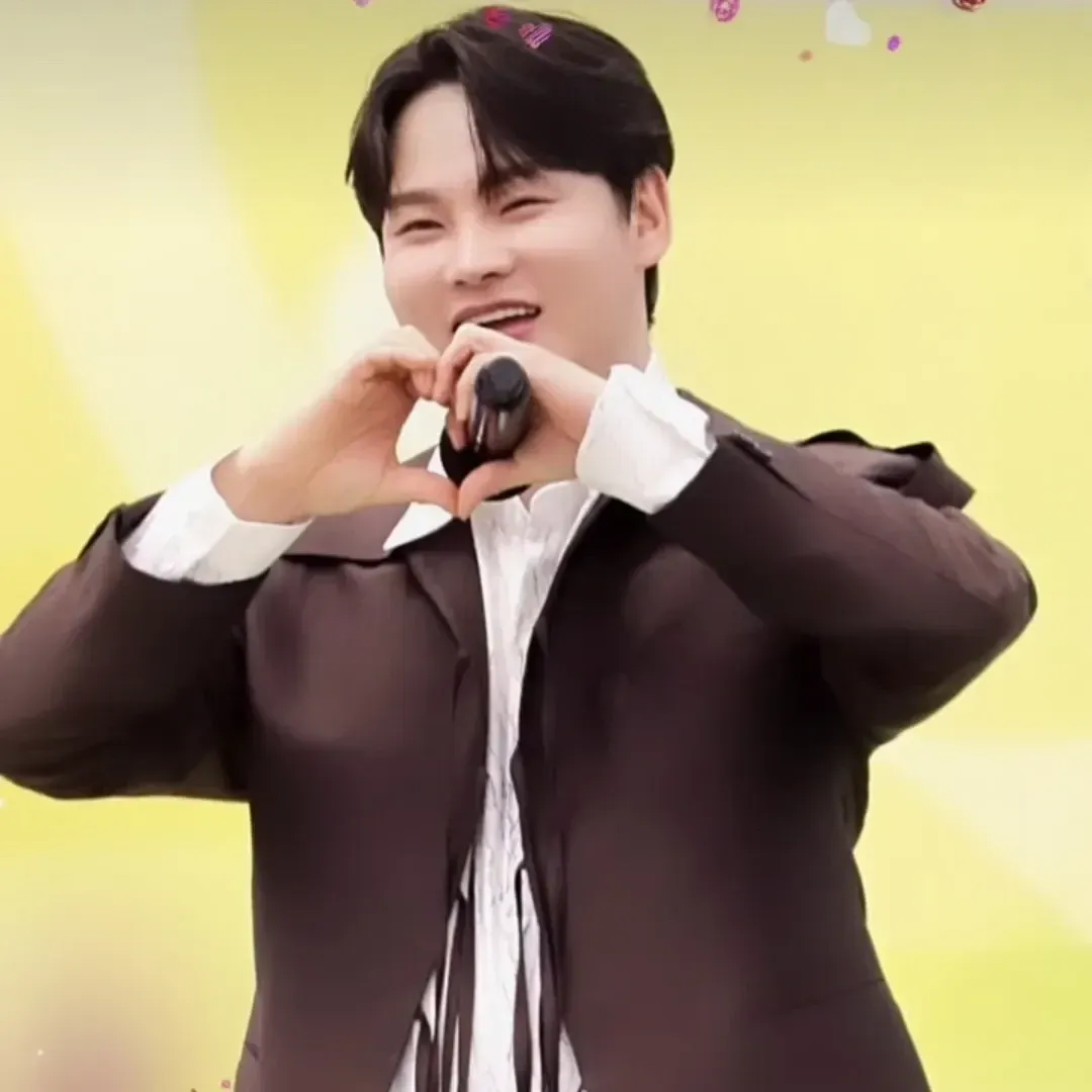 박서진 최근 활동샷