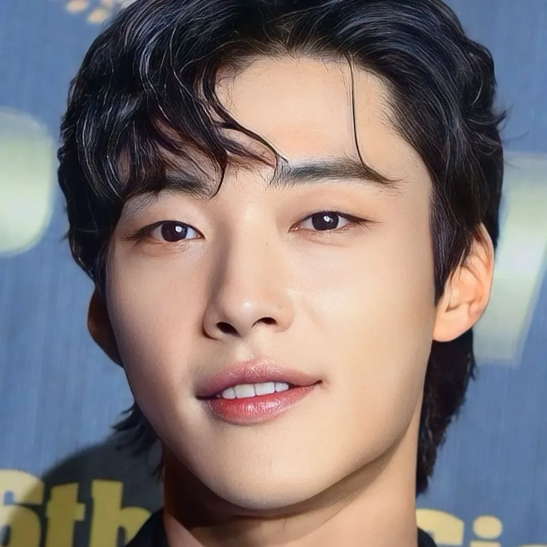 Recent activity shot of Woo Dohwan
