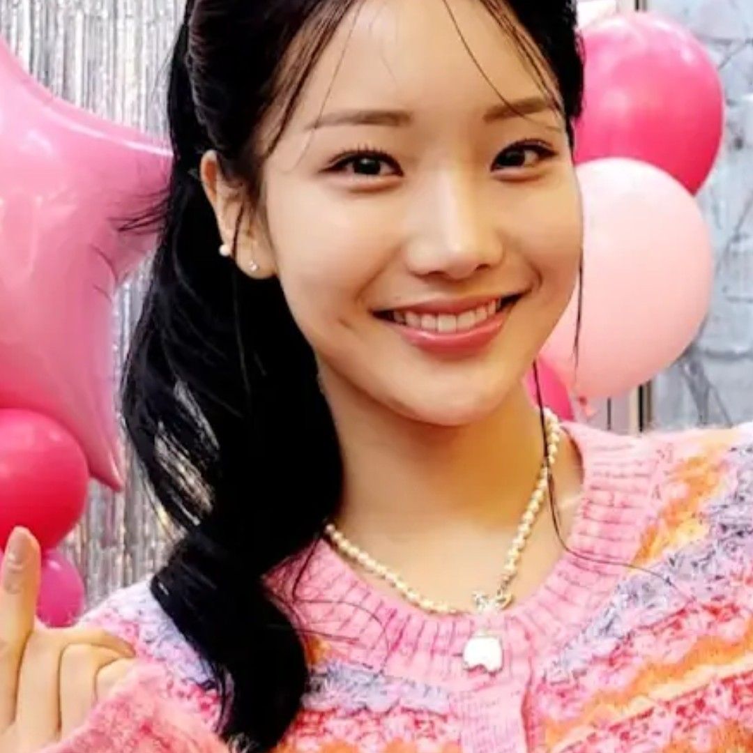 A moment captured by a fan of Kim Soyeon (2004)