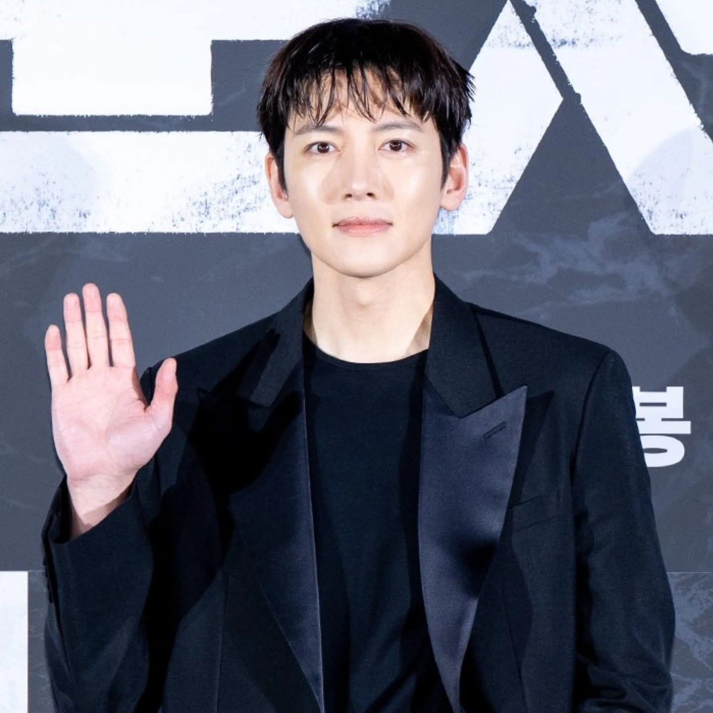 チ・チャンウクの最近の活動ショット