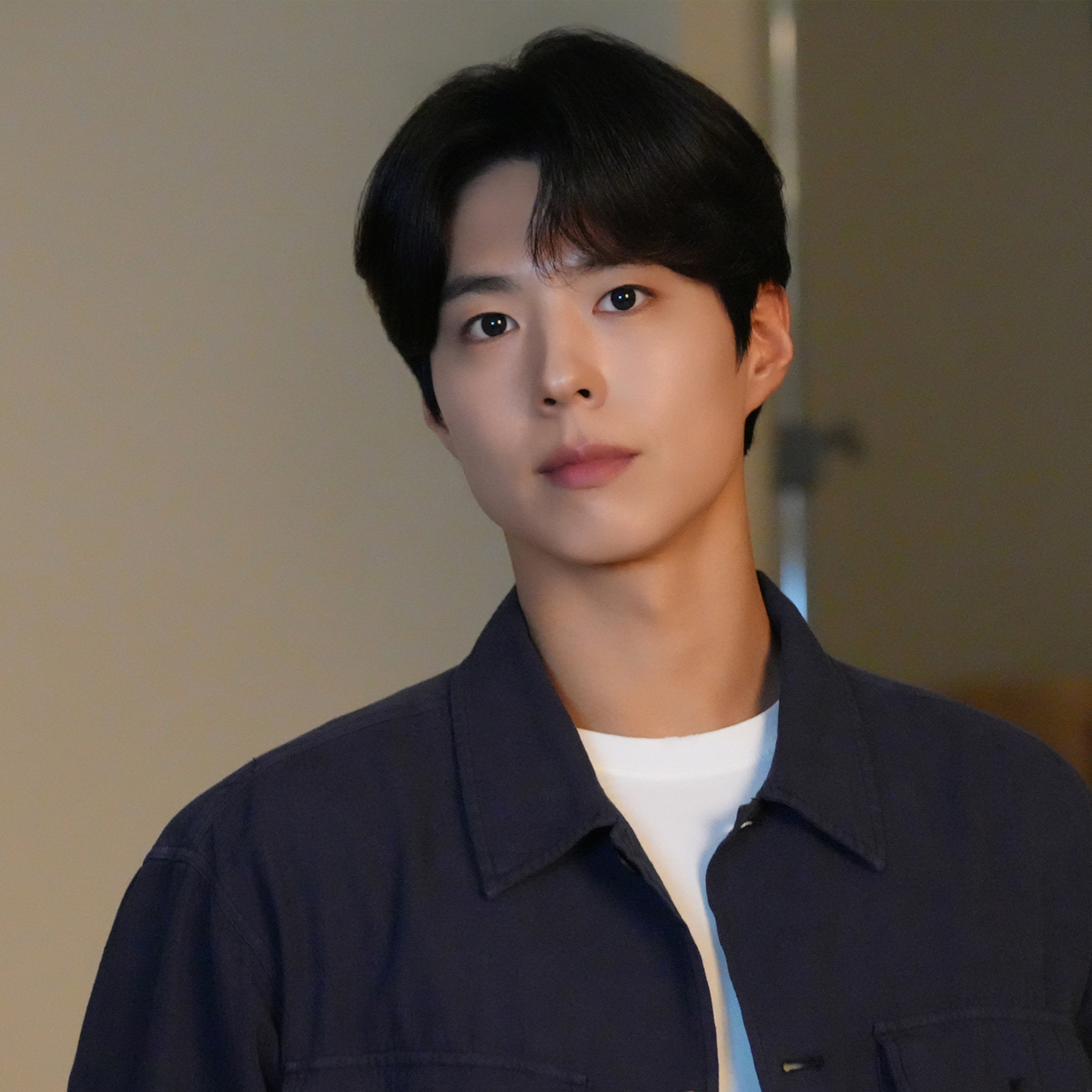 A moment captured by a fan of Park Bogum