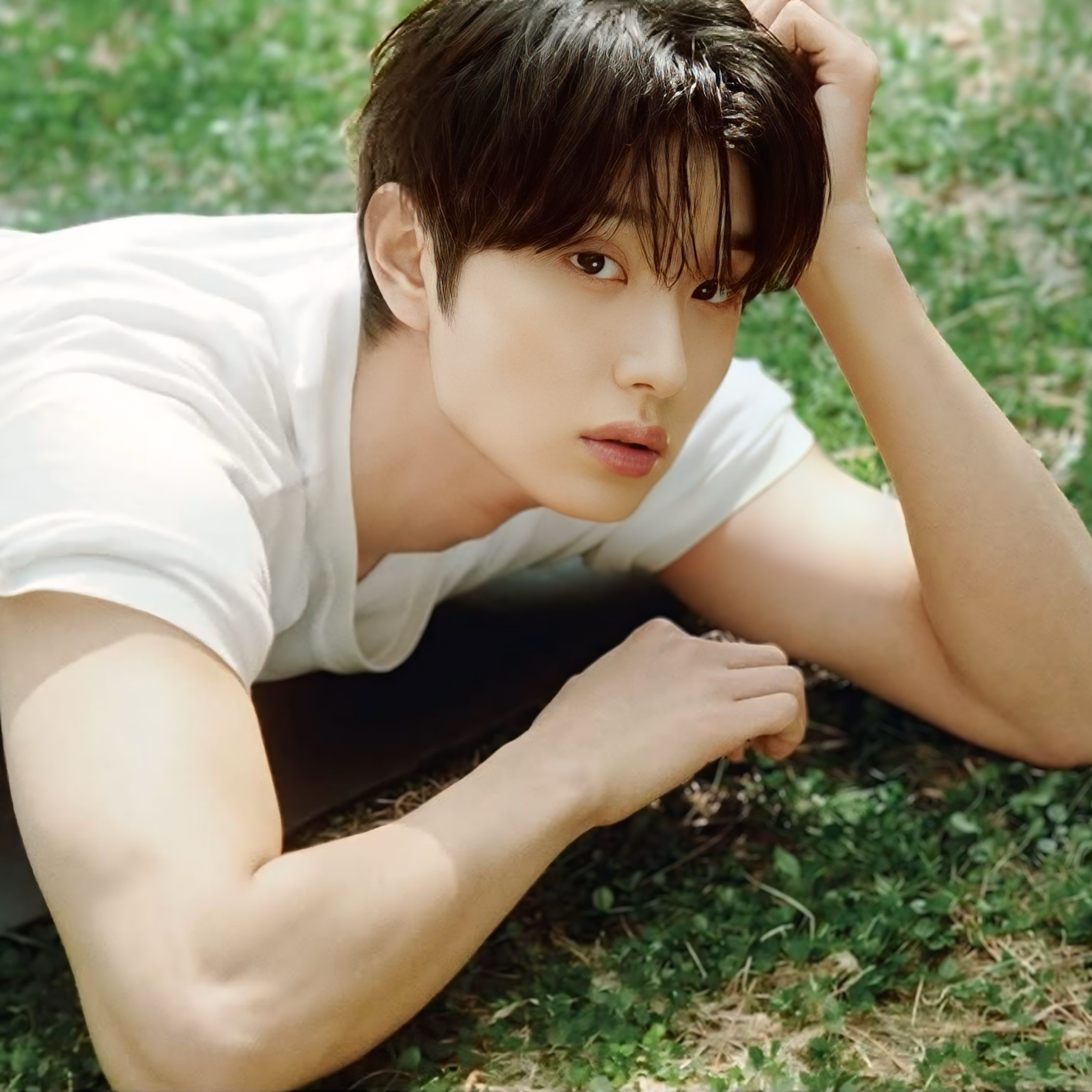 A moment captured by a fan of Kim Jaewon
