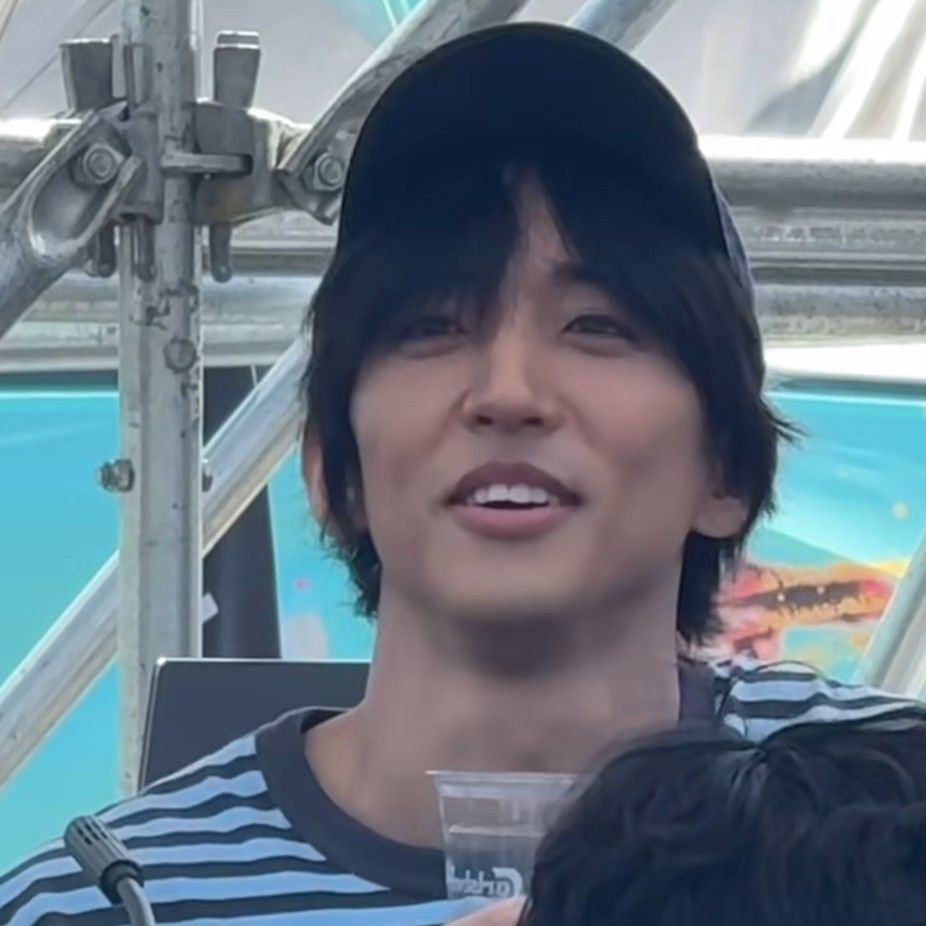 Latest photo of Lee Seungyoon