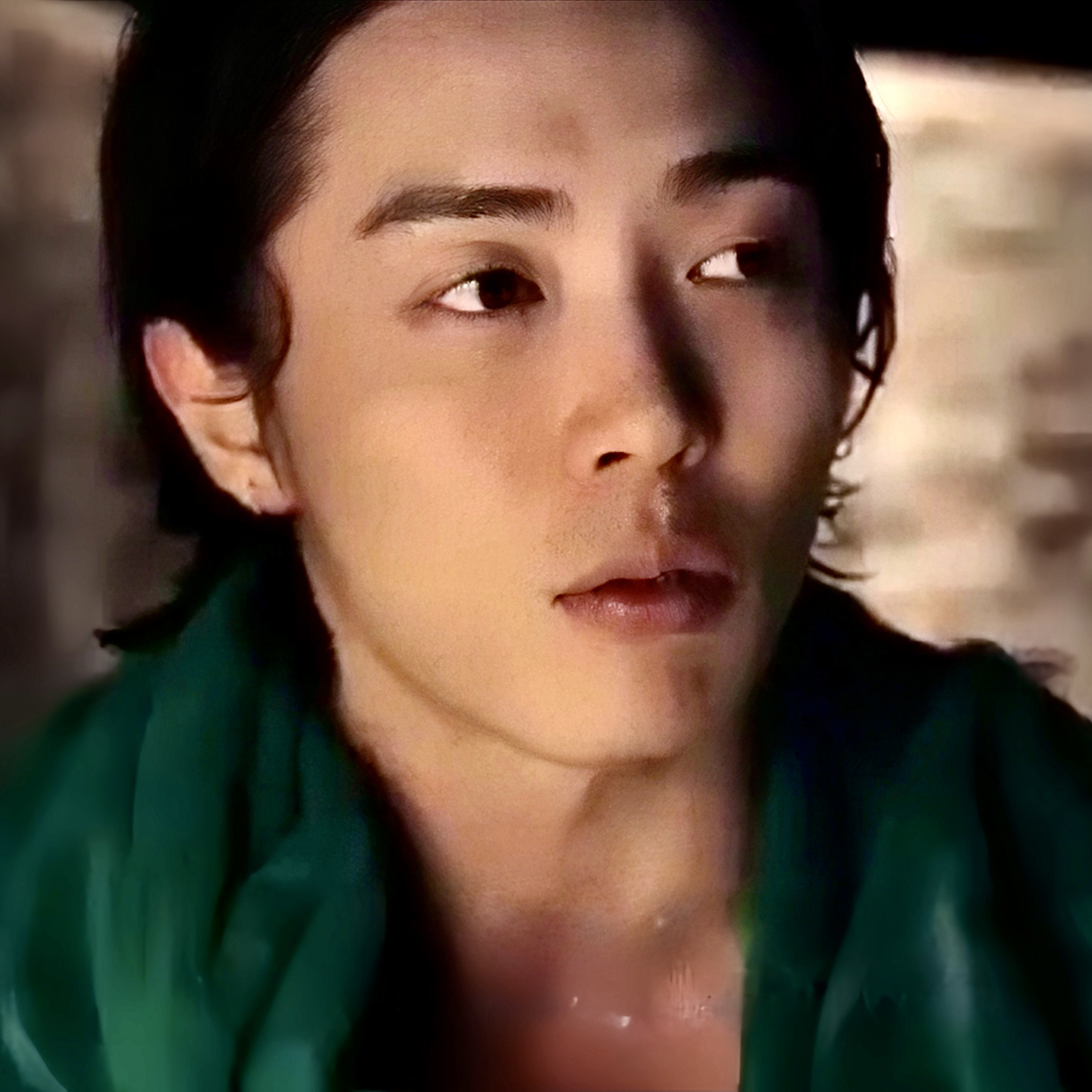 粉丝拍下的金材昱瞬间