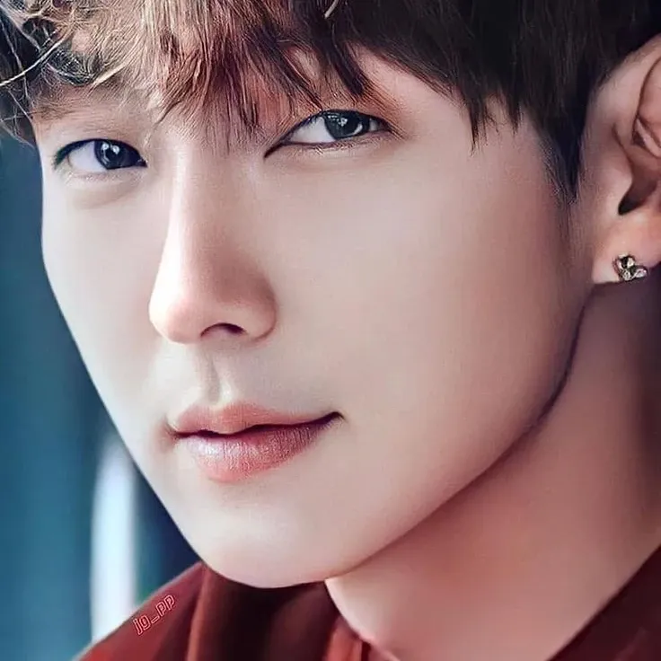 Recent activity shot of Lee Joongi