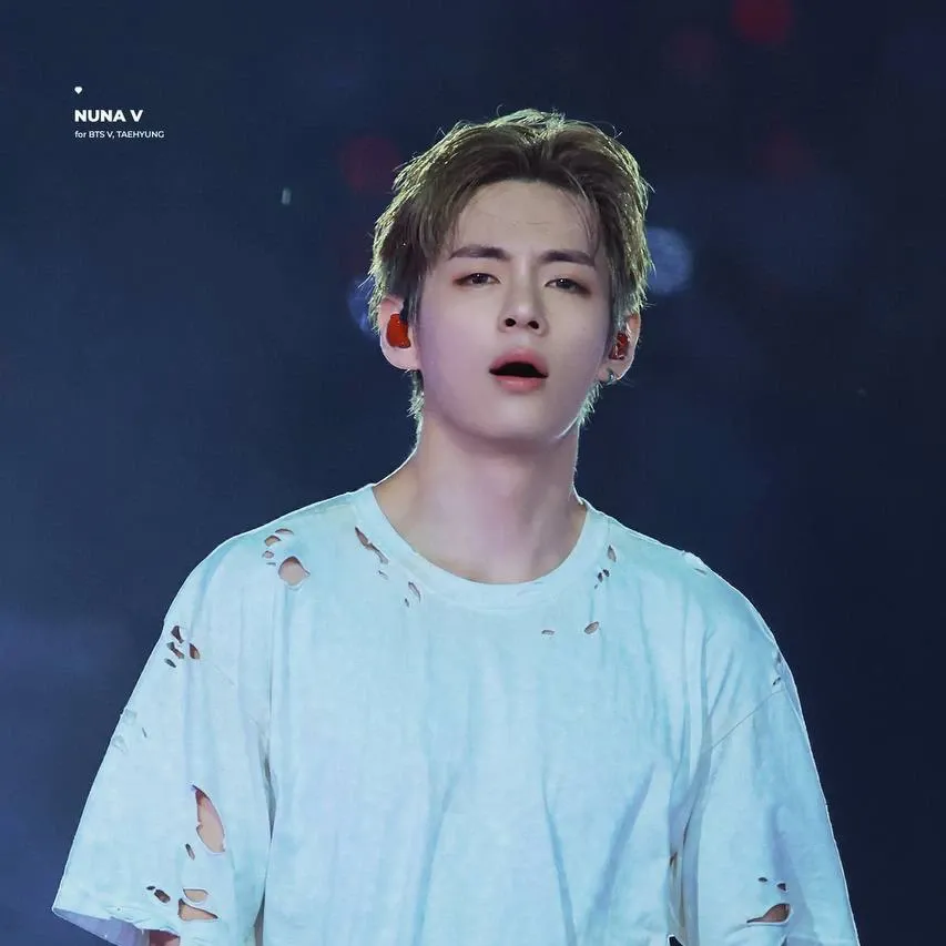 A moment captured by a fan of Kim Taehyung (V)