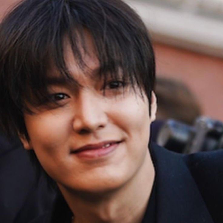 Recent activity shot of Lee Minho