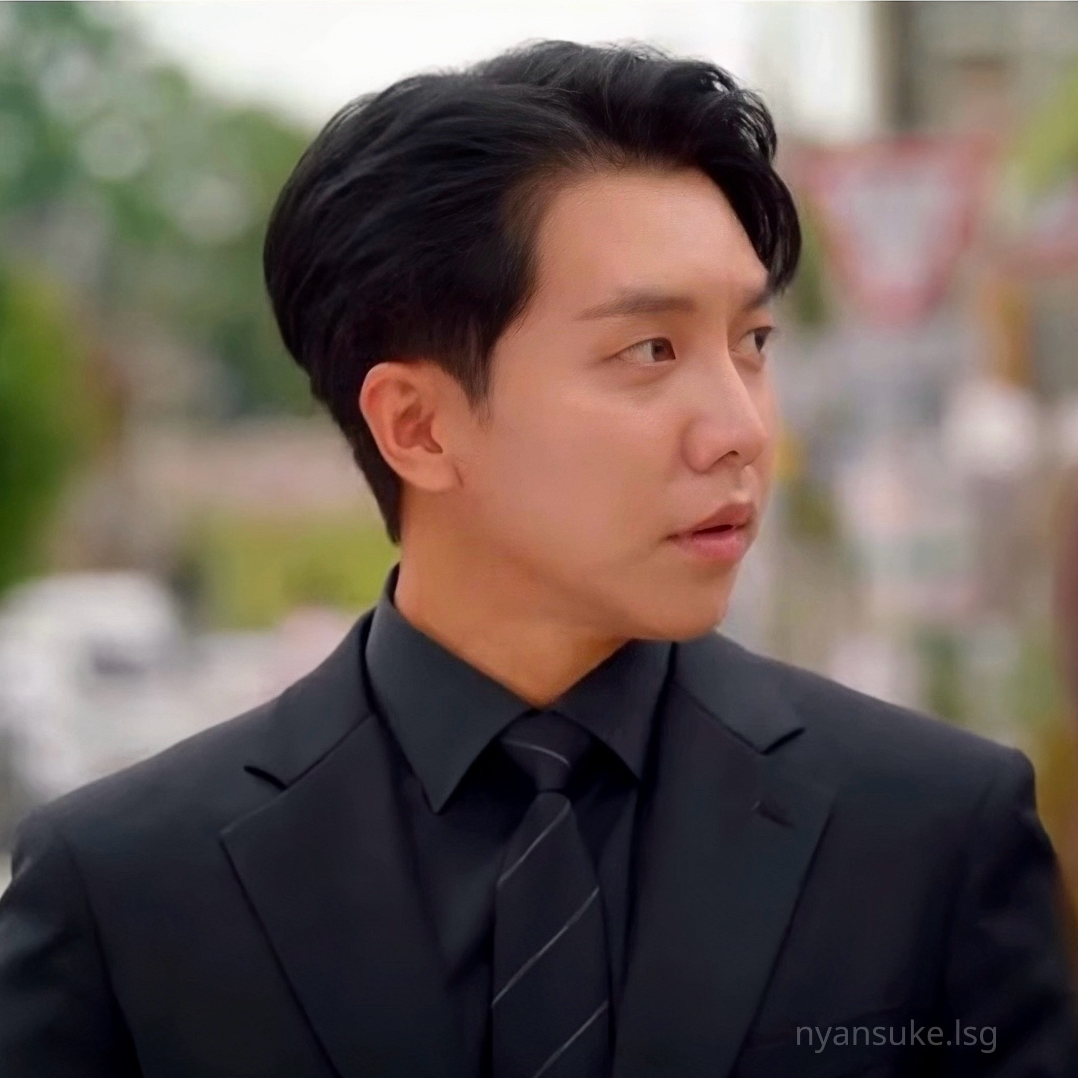 Momen yang diabadikan oleh penggemar Lee Seunggi