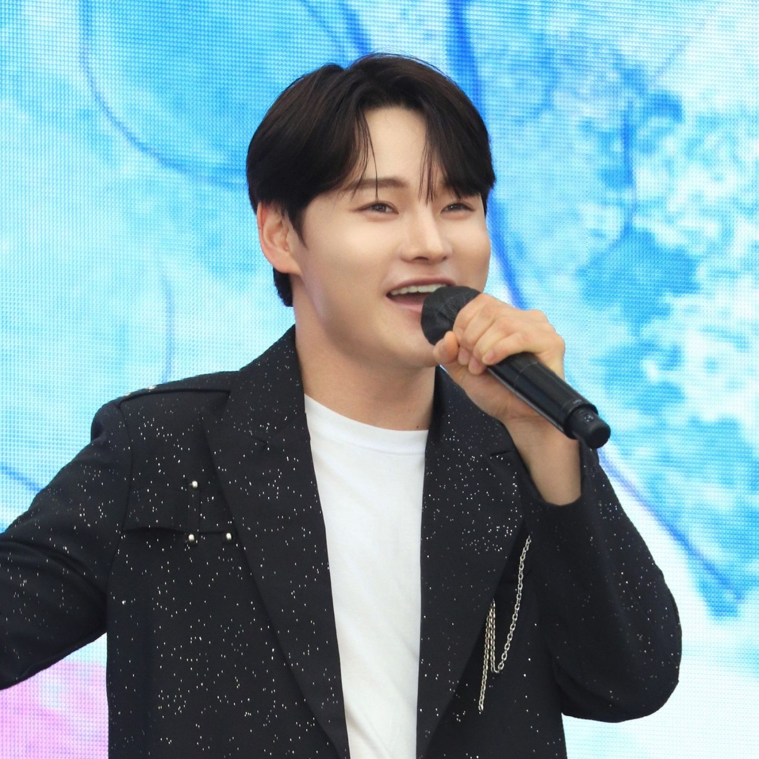 박서진의 비하인드 컷