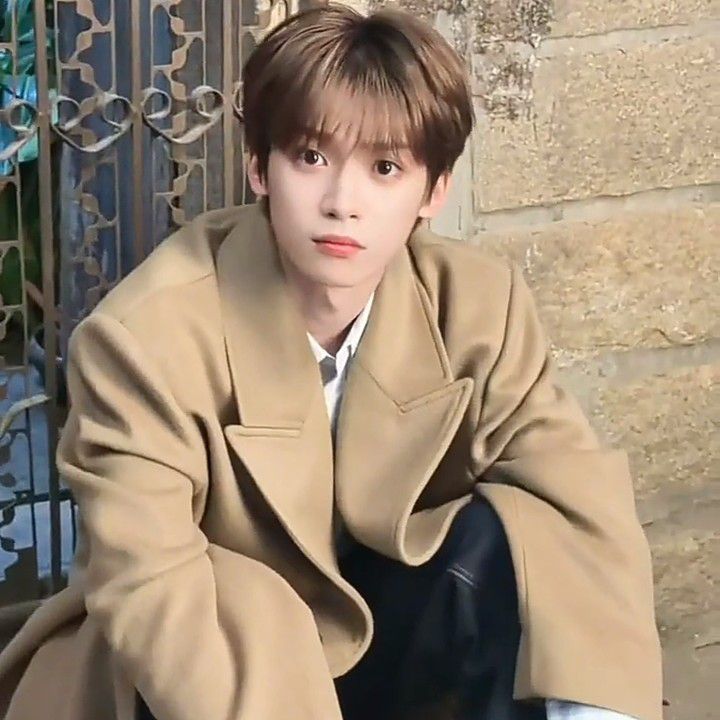 Behind-the-scenes cut of Zi Yu